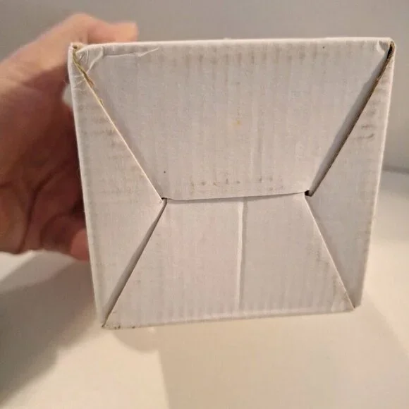 Elaria White Tea Perfumed Candle Drops 180g 6oz Made In Italy Boxed - Picture 5 of 7